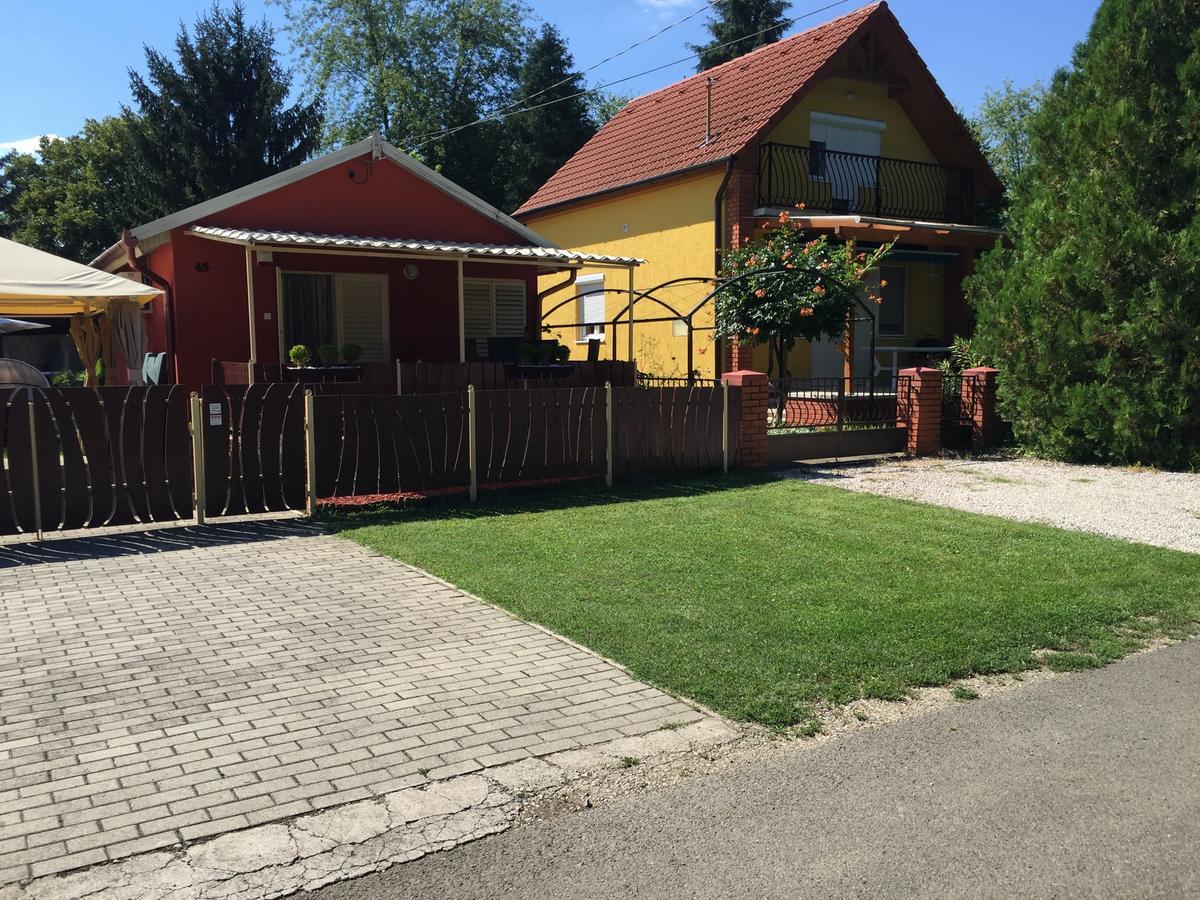 Gunarasi Villa Jacuzzival Dombóvár Zewnętrze zdjęcie