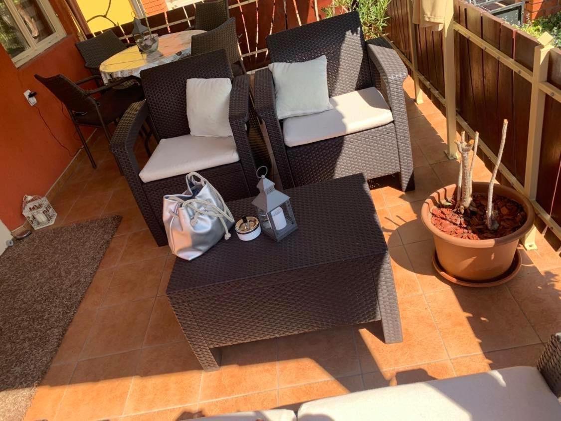 Gunarasi Villa Jacuzzival Dombóvár Zewnętrze zdjęcie